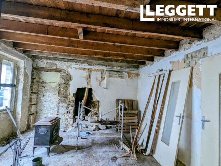 Image No.5-2 Bed House for sale