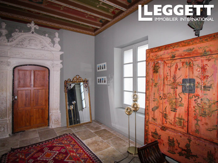 Image No.6-5 Bed House for sale