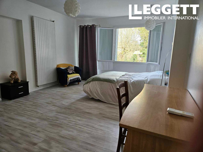 Image No.10-4 Bed House for sale