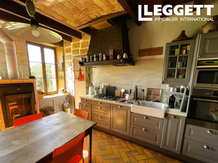 Image No.8-4 Bed House for sale