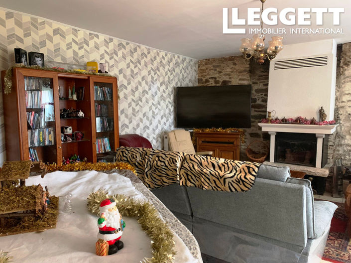 Image No.3-6 Bed House for sale