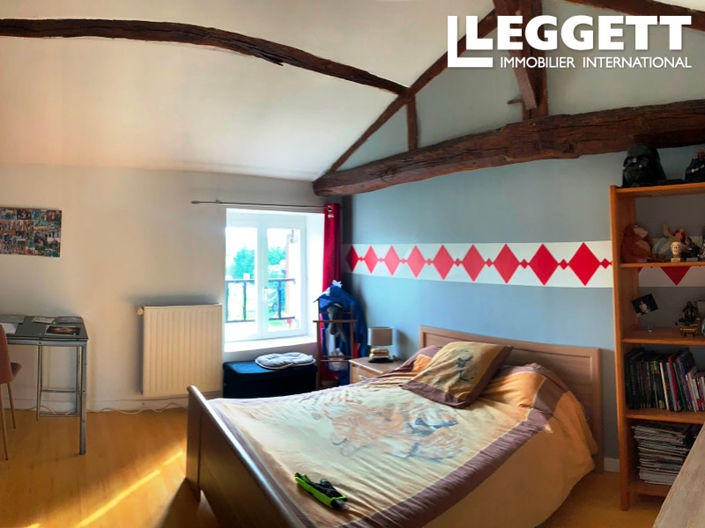 Image No.9-6 Bed House for sale