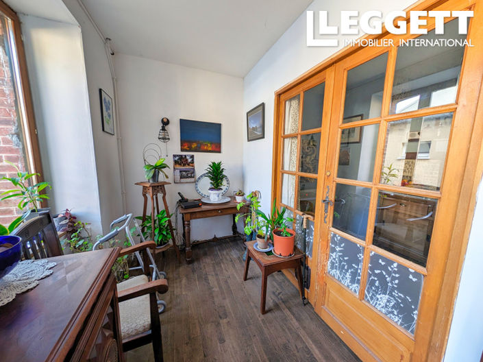 Image No.7-7 Bed House for sale