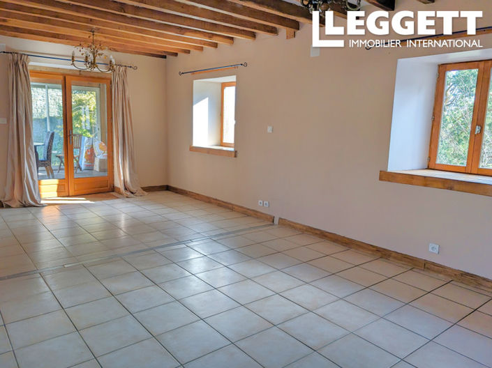 Image No.9-7 Bed House for sale