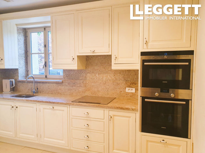 Image No.10-4 Bed House for sale