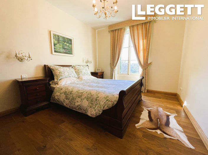 Image No.5-4 Bed House for sale