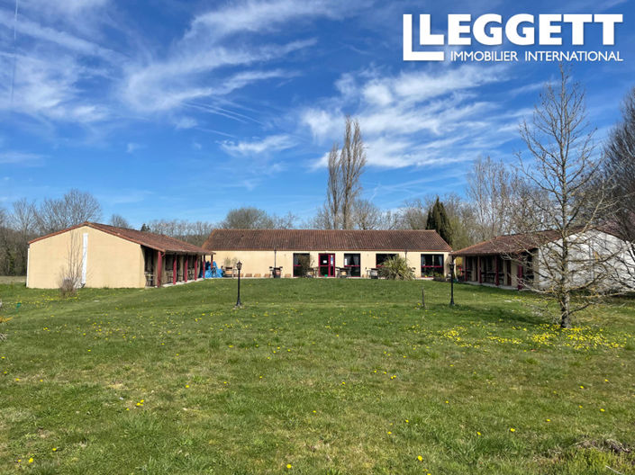 Image No.2-8 Bed Commercial for sale