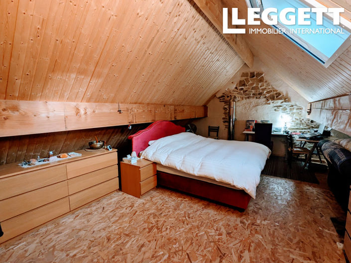 Image No.4-2 Bed House for sale