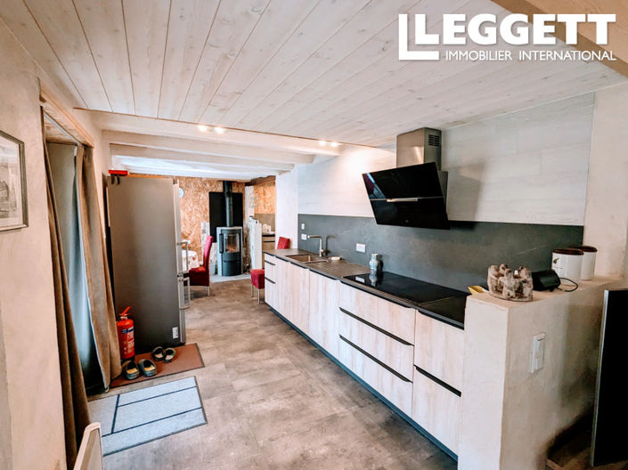 Image No.5-2 Bed House for sale