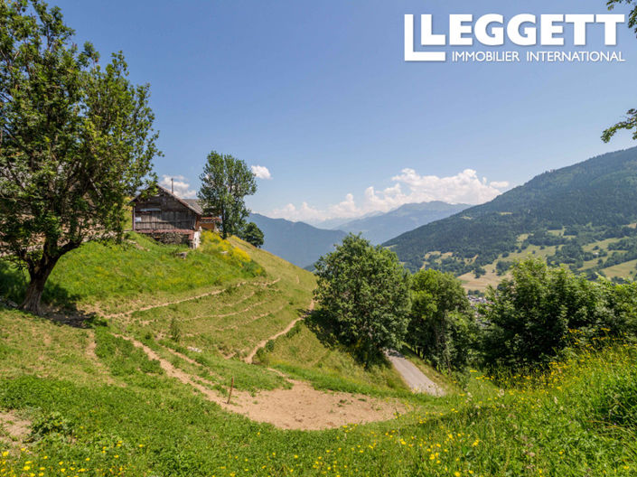 Image No.9-3 Bed Bar for sale