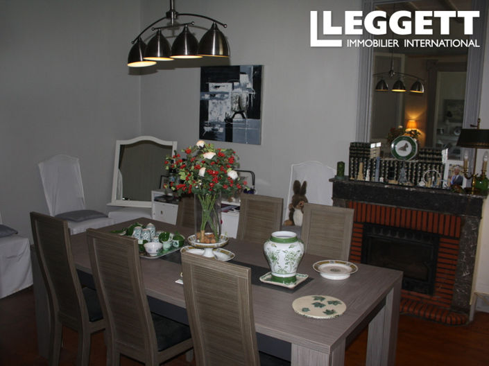 Image No.6-6 Bed House for sale