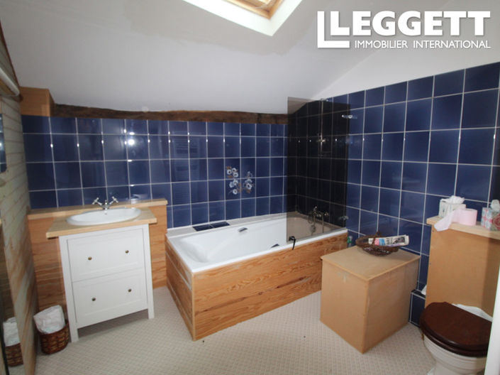 Image No.7-4 Bed House for sale