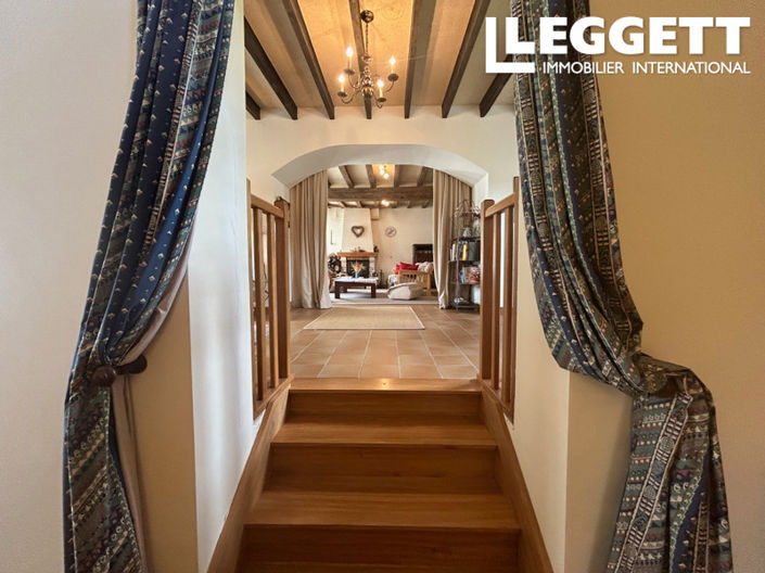 Image No.2-3 Bed House for sale