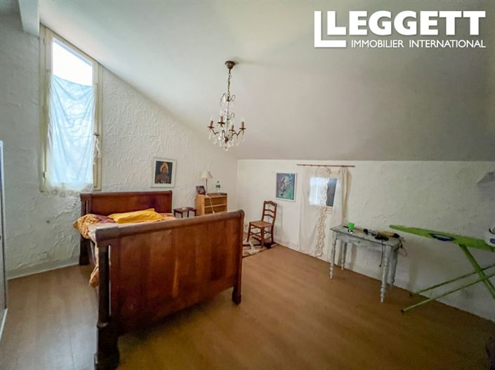 Image No.8-3 Bed House for sale