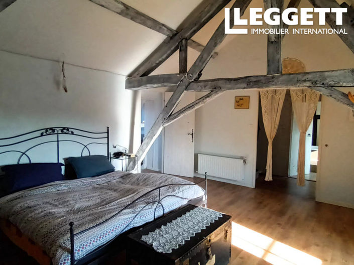 Image No.8-6 Bed Land for sale