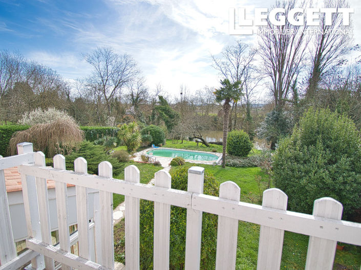 Image No.2-4 Bed House for sale