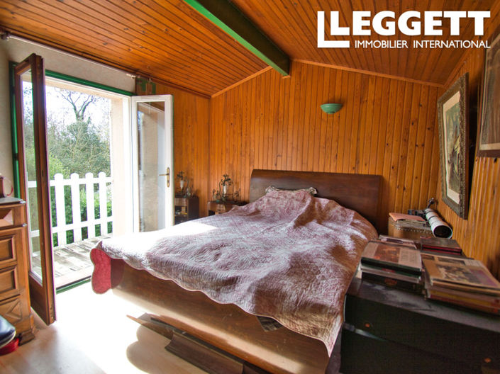 Image No.8-4 Bed House for sale