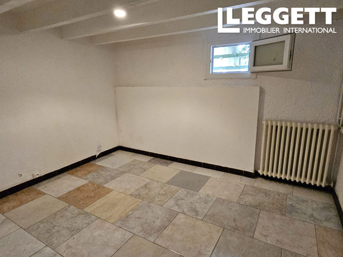 Image No.9-5 Bed House for sale