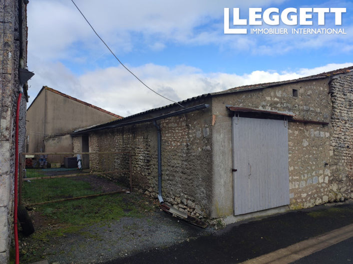 Image No.10-3 Bed House for sale