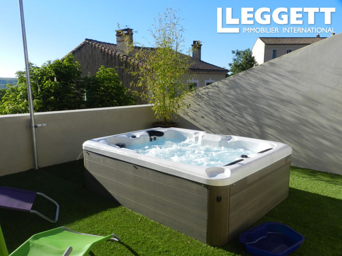 Image No.9-2 Bed House for sale