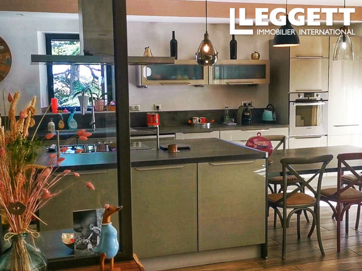 Image No.3-2 Bed House for sale