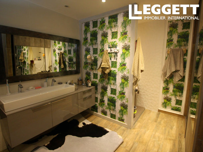 Image No.4-2 Bed House for sale