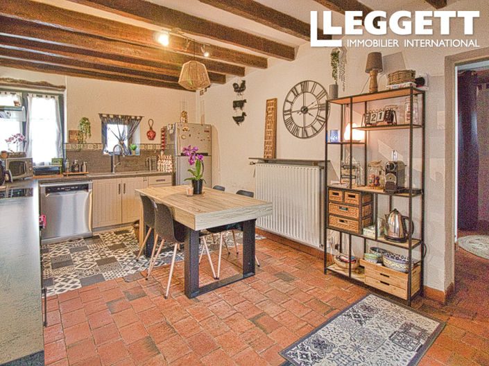 Image No.6-3 Bed House for sale