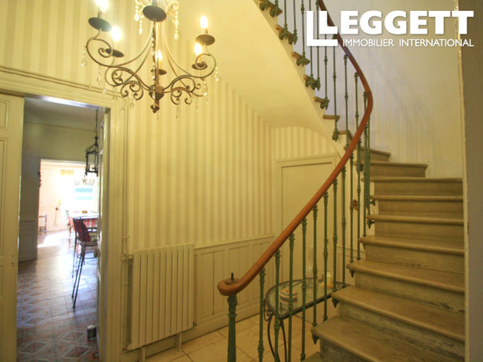 Image No.9-7 Bed House for sale