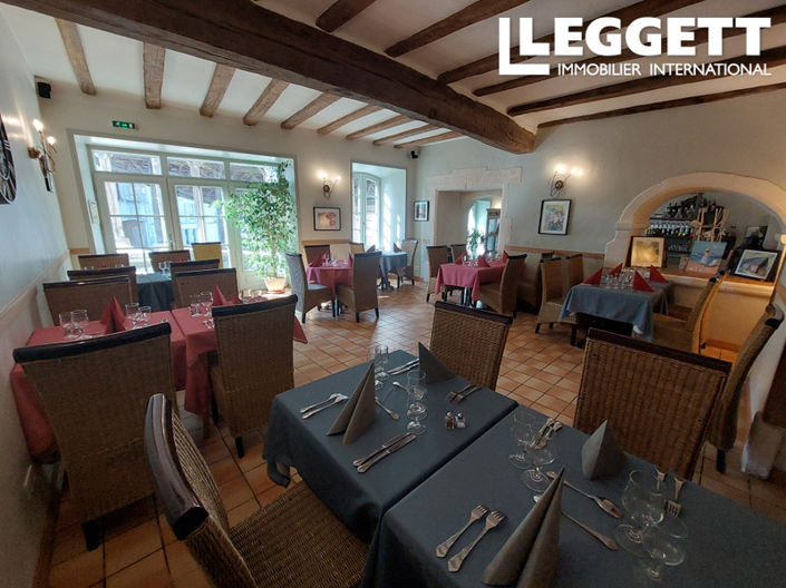 Image No.2-4 Bed Commercial for sale