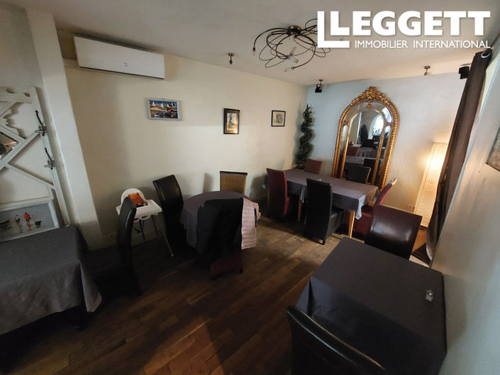 Image No.4-4 Bed Commercial for sale