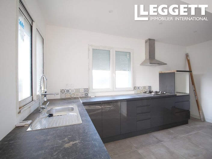 Image No.5-4 Bed House for sale