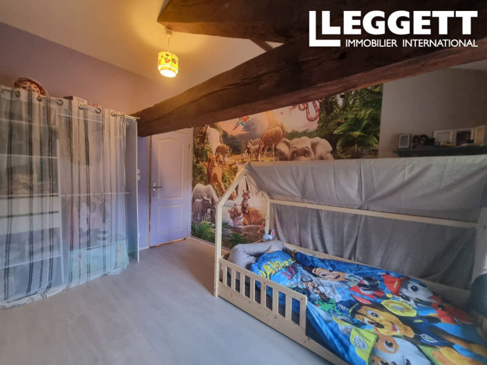 Image No.8-3 Bed House for sale