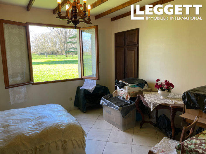 Image No.9-3 Bed House for sale