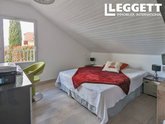 Image No.7-3 Bed House for sale