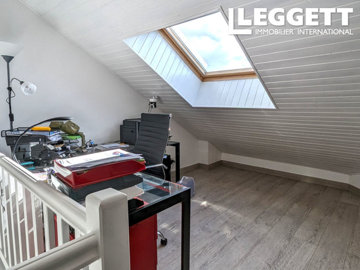 ahr0chm6ly9jzg4uagvzdglhlmltbw8vaw1hz2uvvevom