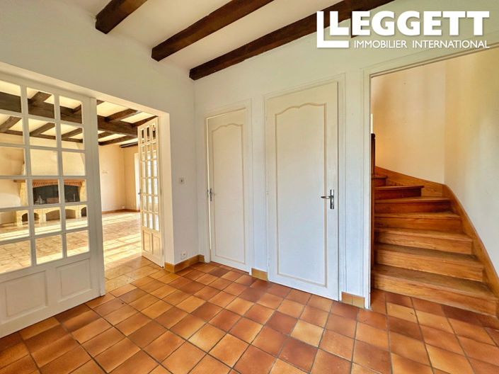 Image No.2-4 Bed House for sale