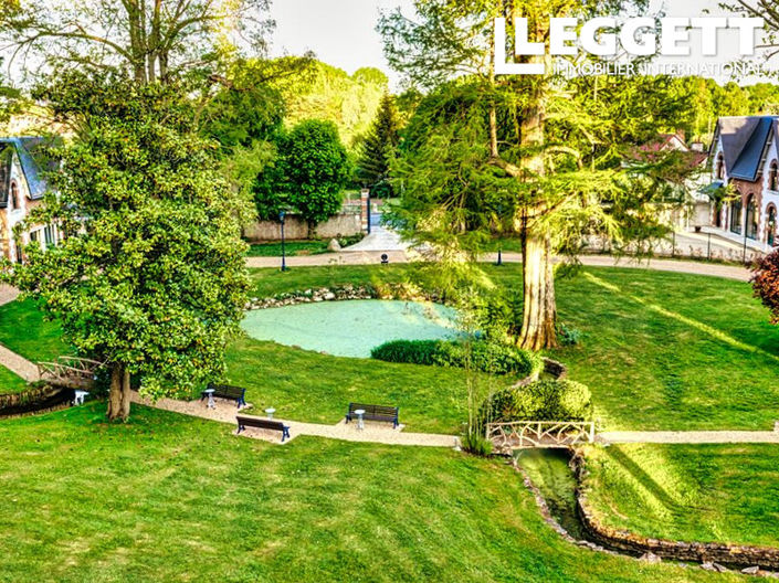 Image No.7-10 Bed Chateaux for sale