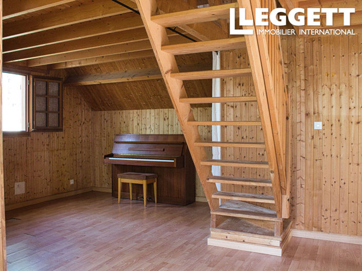 Image No.7-3 Bed House for sale