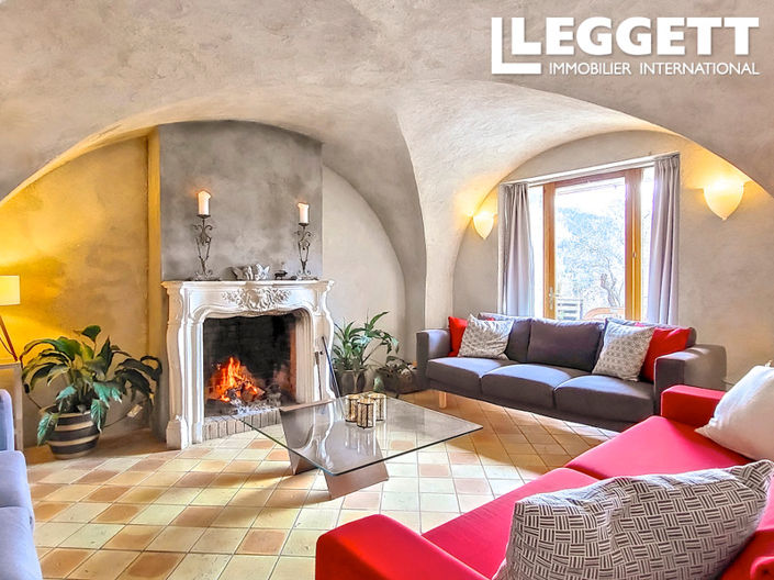 Image No.2-12 Bed Commercial for sale