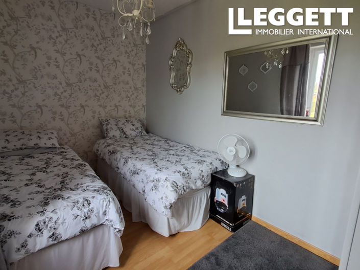 Image No.5-3 Bed House for sale