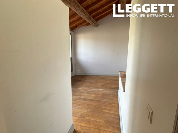 Image No.6-2 Bed House for sale