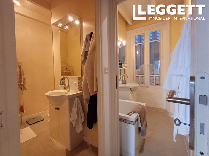 Image No.9-4 Bed House for sale