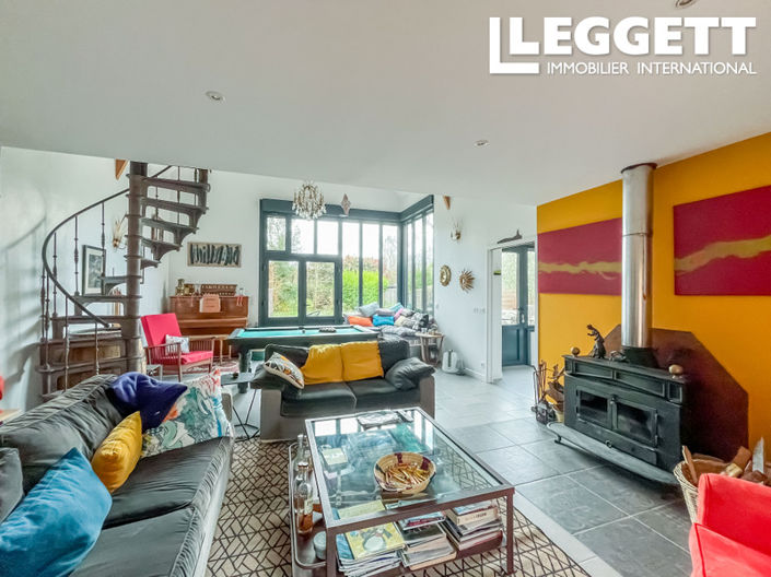 Image No.2-4 Bed House for sale