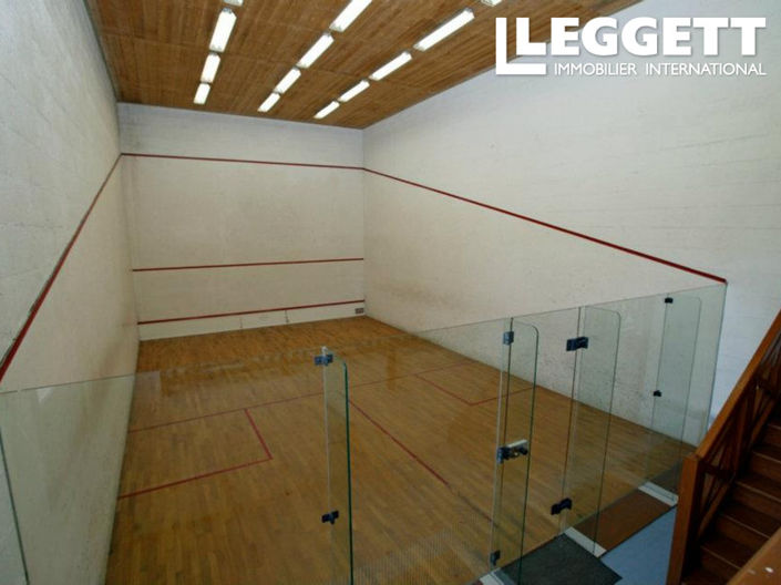 Image No.8-2 Bed House for sale