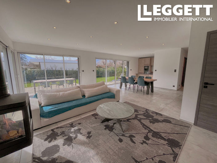 Image No.3-5 Bed House for sale