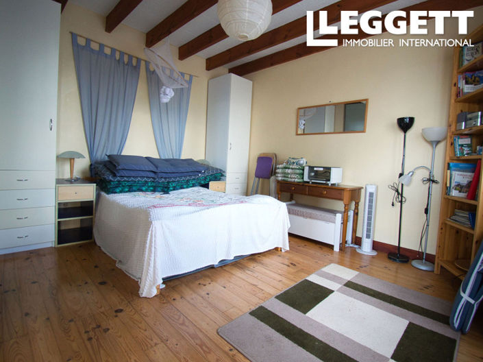 Image No.9-5 Bed House for sale