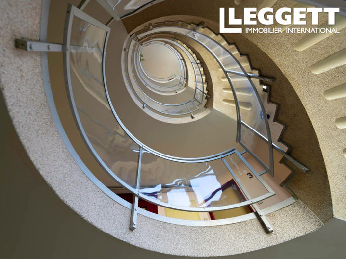 Image No.9-3 Bed Apartment for sale