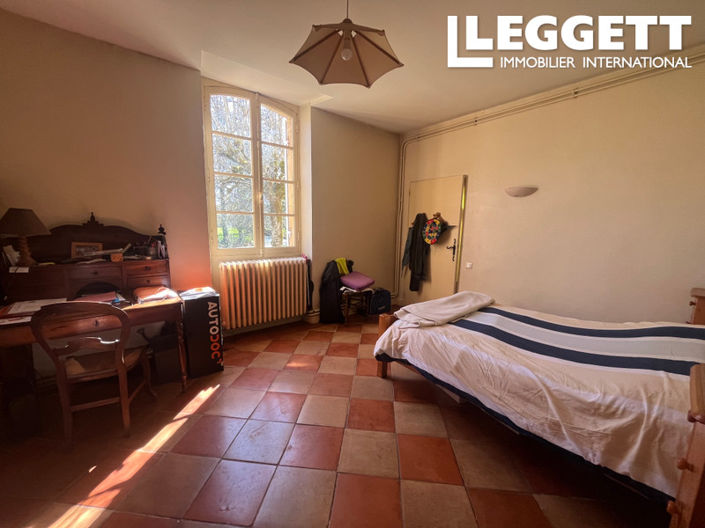 Image No.5-4 Bed House for sale