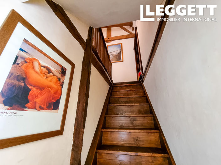 Image No.7-6 Bed House for sale