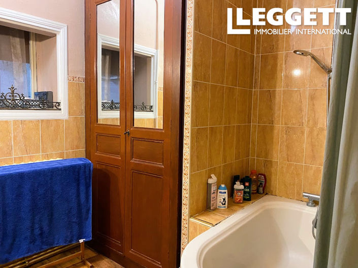 Image No.10-3 Bed House for sale